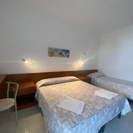 住宿加早餐酒店 Alex