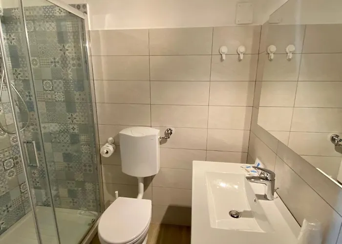 住宿加早餐酒店 Alex