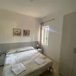Alex Bed & Breakfast