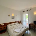 Bed & Breakfast Alex 4*